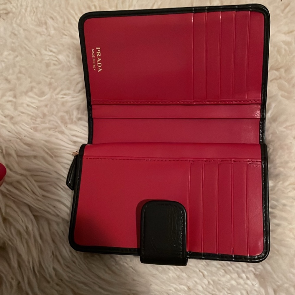Prada Black Wallet - Picture 2 of 11